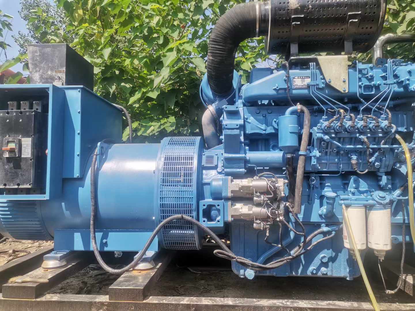梁溪详细说明降低 800kW 柴油发电机输出电流波动的方法